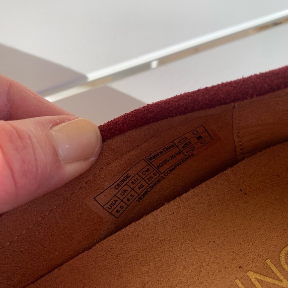 Vionic burgundy suede loafers size 8.5 - Picture 14 of 16